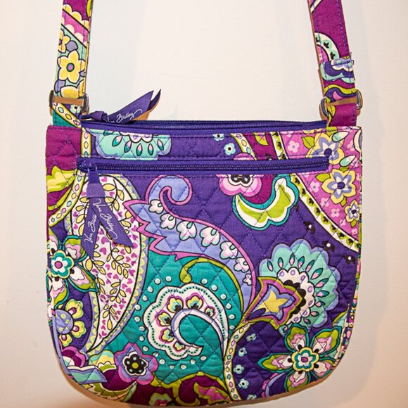 Vera Bradley Saddle Hipster Cross Body Bag  Heather Paisley - Picture 4 of 5